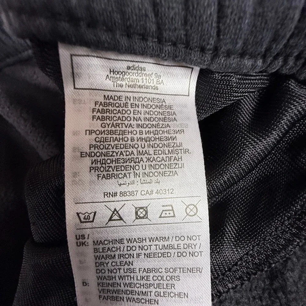Adidas Mens Fleece Tapered Cuff 3-Stripes Jogger Pants Black Size M Sweatpants